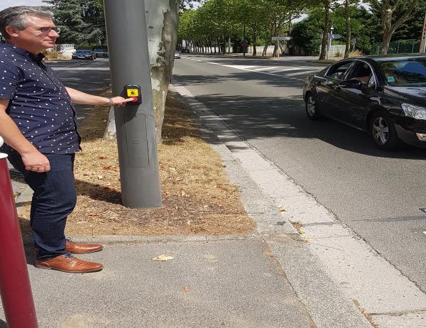 MEGALUX bouton d'appel